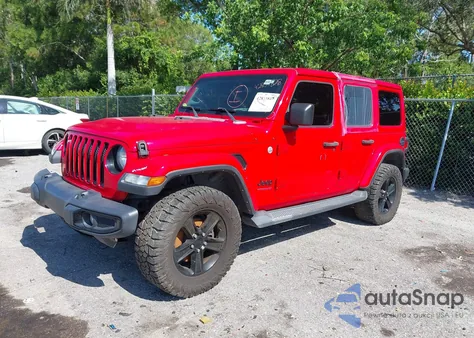 2020 Jeep Wrangler Unlimited Sahara Altitude z USA, uszkodzony, nr VIN 1C4HJXEN4LW165645